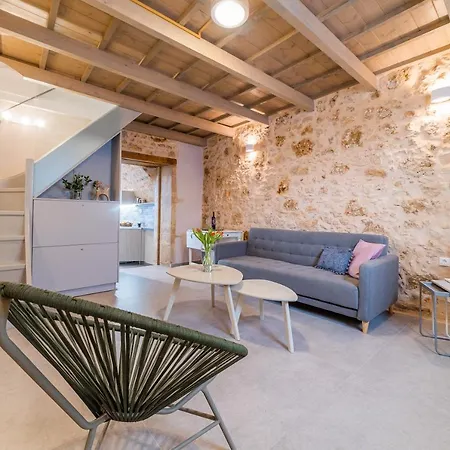 Dimitrios Old Town 罗希姆诺