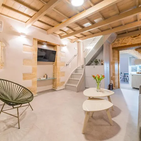 Dimitrios Old Town דירה